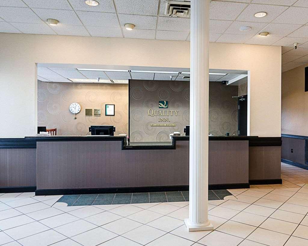 Quality Inn Lewisburg Dalaman gambar