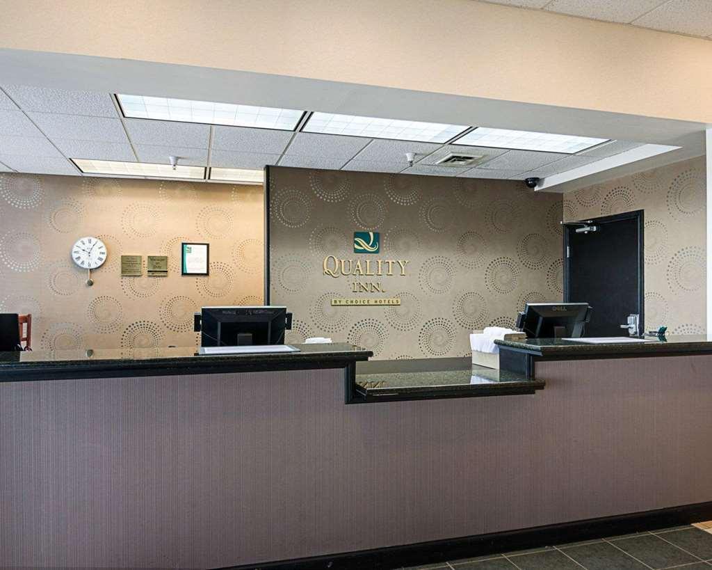 Quality Inn Lewisburg Dalaman gambar
