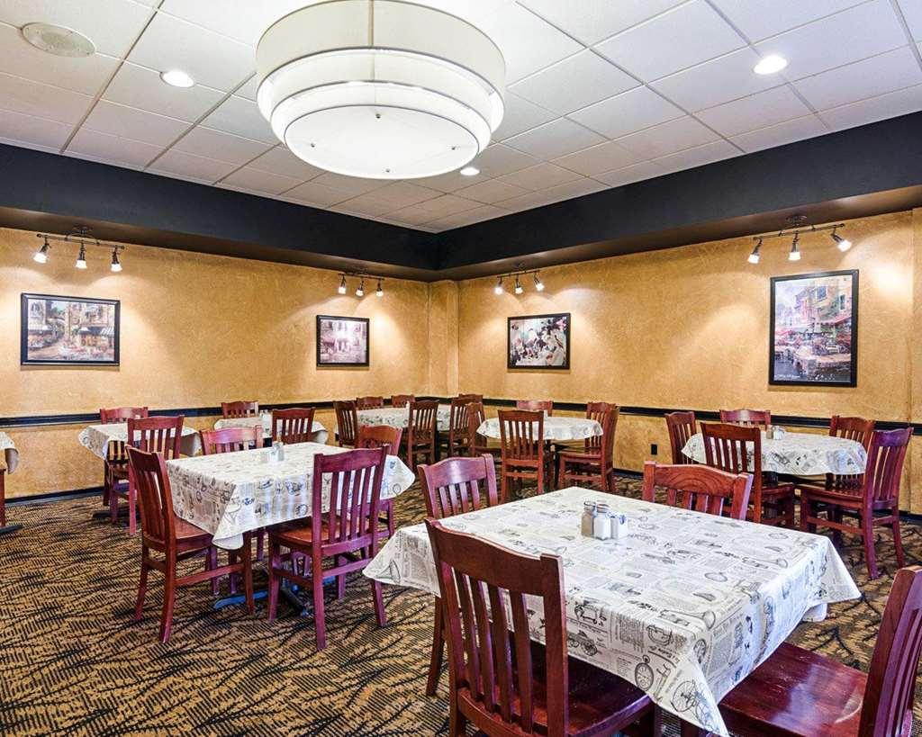 Quality Inn Lewisburg Restoran gambar