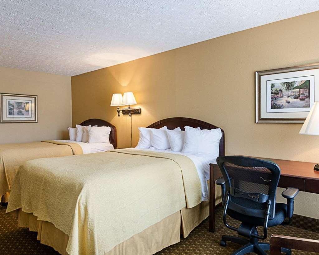 Quality Inn Lewisburg Bilik gambar
