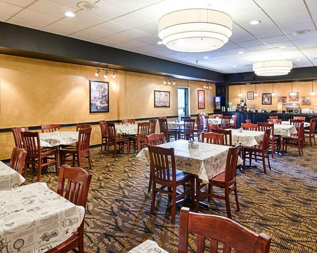 Quality Inn Lewisburg Restoran gambar